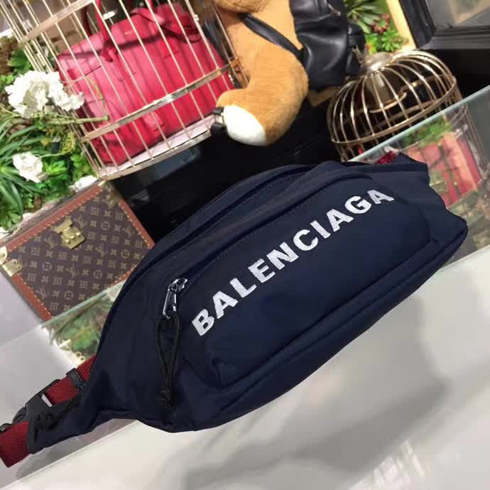 BALENCIAG巴黎世家 專櫃同步更新 帆布胸包腰包 簡約兩用包  BL1256